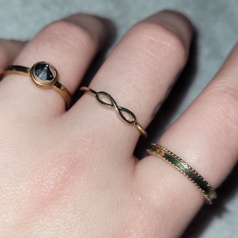 3 piece gold ring set